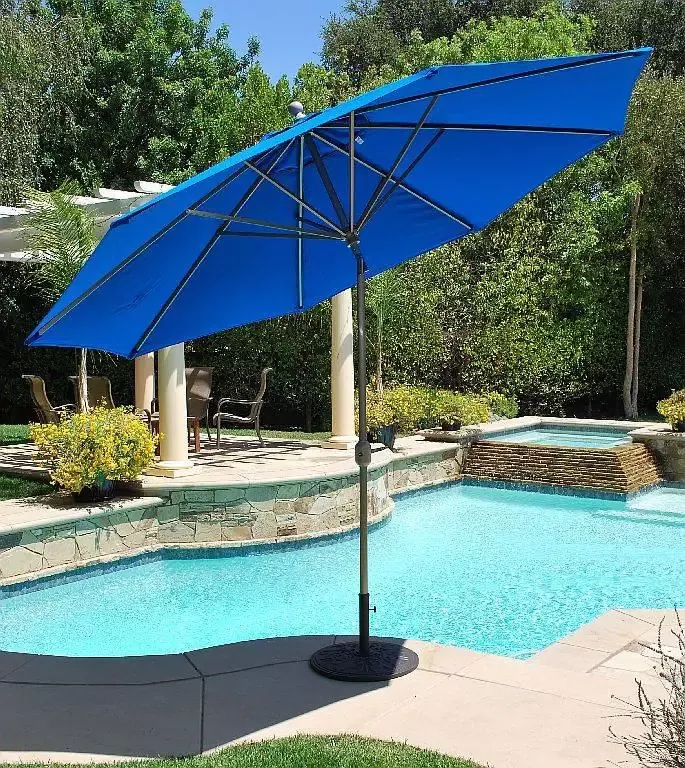 11Ft Maximum Shade Aluminum Market Umbrella – 789