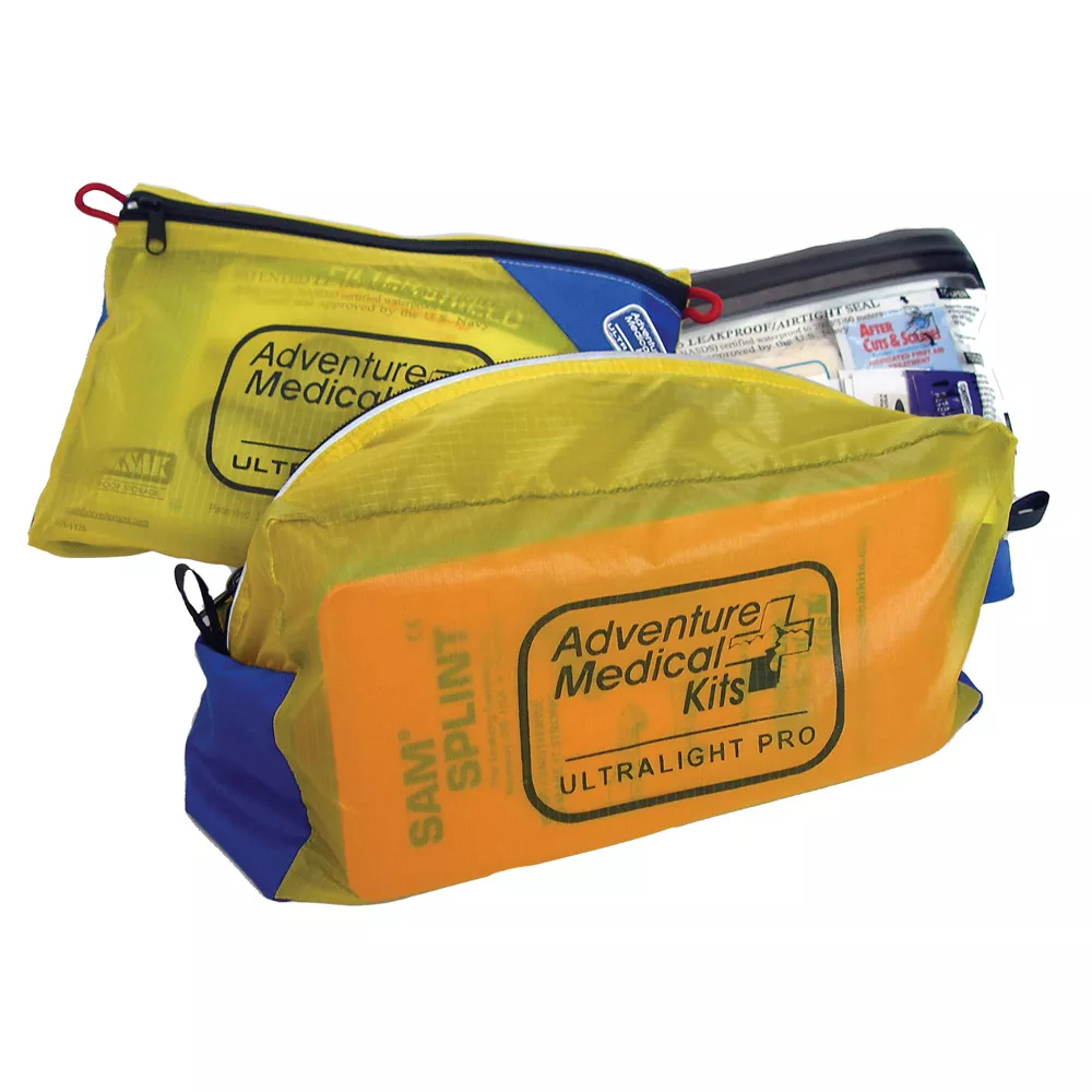ADVENTURE MEDICAL ULTRALIGHT/WATERTIGHT PRO FIRST AID KIT
