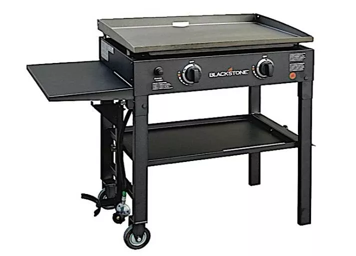 Blackstone 28” Propane Griddle Cooking Station in Classic Black• 1517