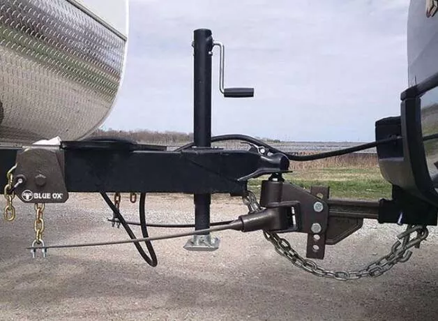 Blue Ox SwayPro Weight Distributing Hitch 11-Hole Hitch Shank• BXW1506