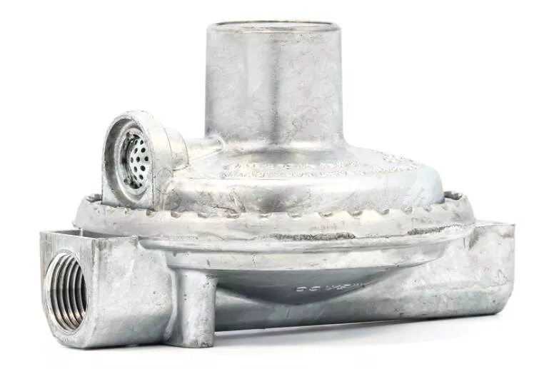Camco Fixed Single Stage LP Gas Regulator 200,000 BTU• 59013