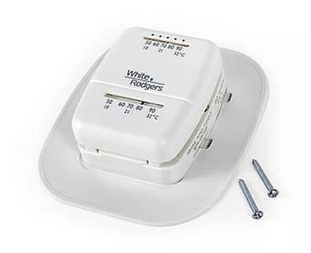 Camco Heat And Cool Wall Thermostat White• 09221