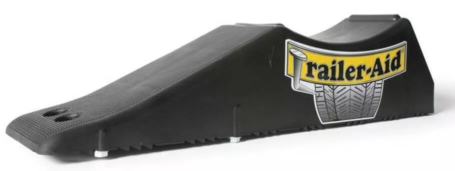 Camco RV Trailer-Aid - Black• 22