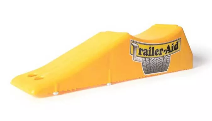 Camco RV Trailer-Aid - Yellow• 21