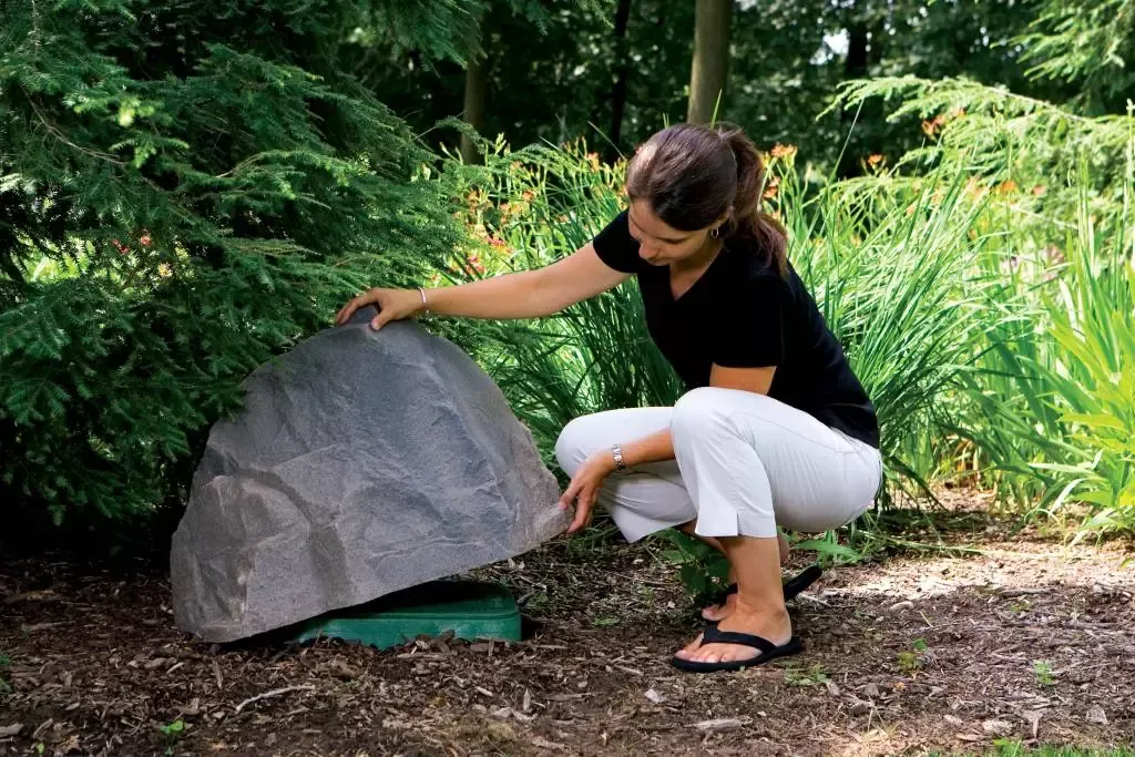 DekoRRa Rock Enclosures 109 - Medium Rock