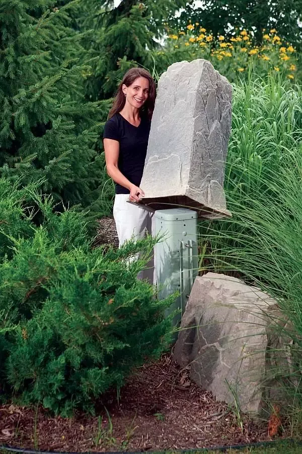 DekoRRa Rock Enclosures 113 - Pedestal