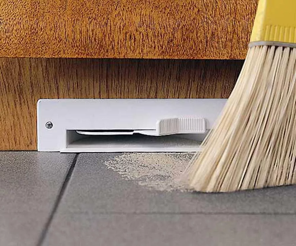 Dirt Devil VacPan Auto Dust Pan - White