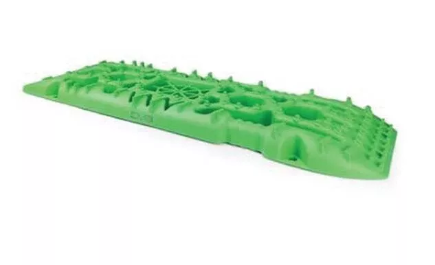 DV8 Offroad Traction Boards with Bag Green• RTB1-01GN