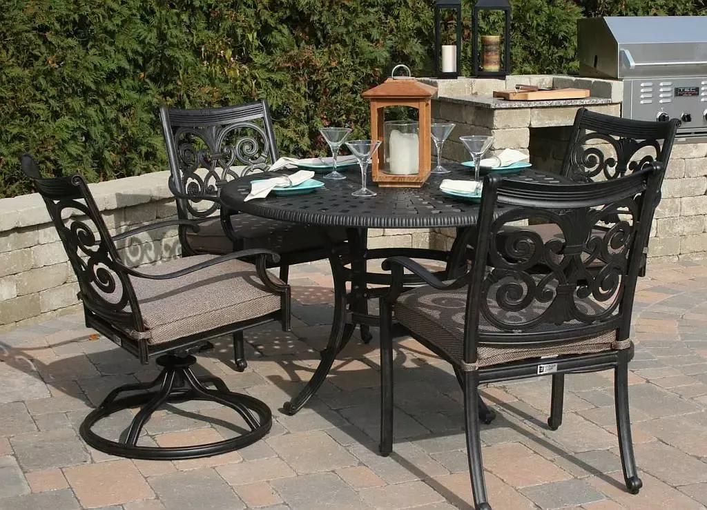 Herve 4 Person Dining Set