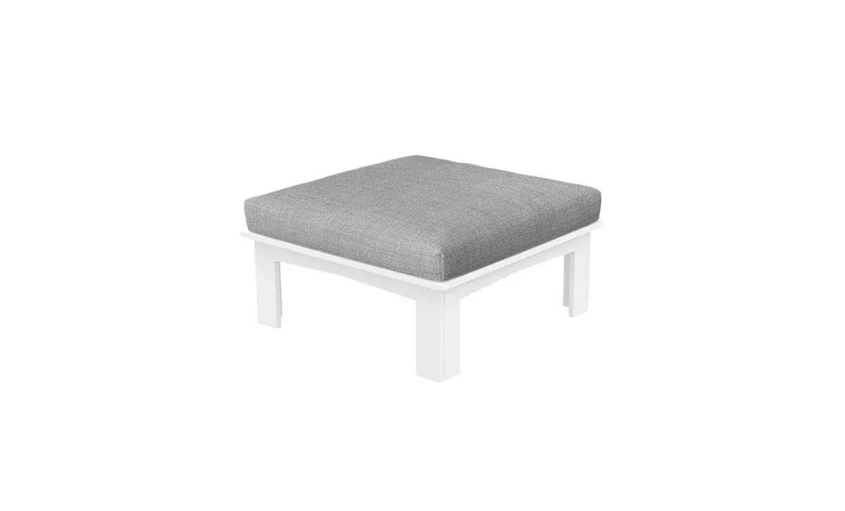 Ledge Lounger Mainstay Sectional Relaxed Ottomans