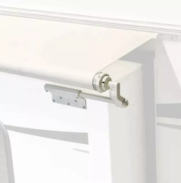 Lippert Solera 61" Slide Topper - White• V000163273