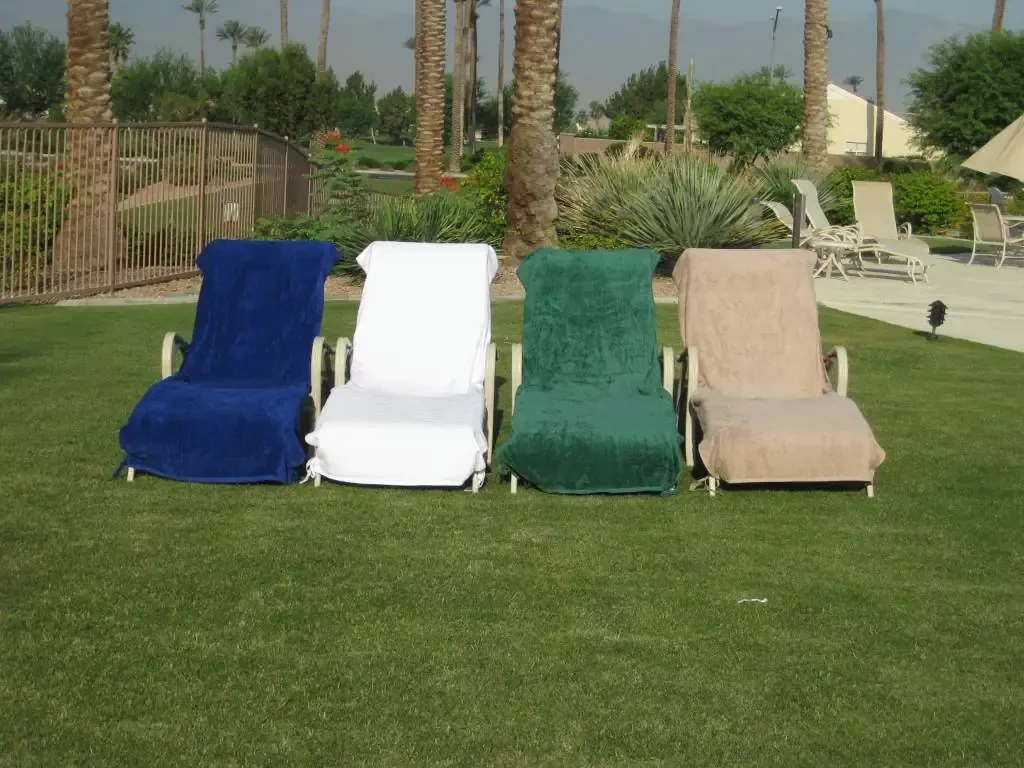 Lounge Cover