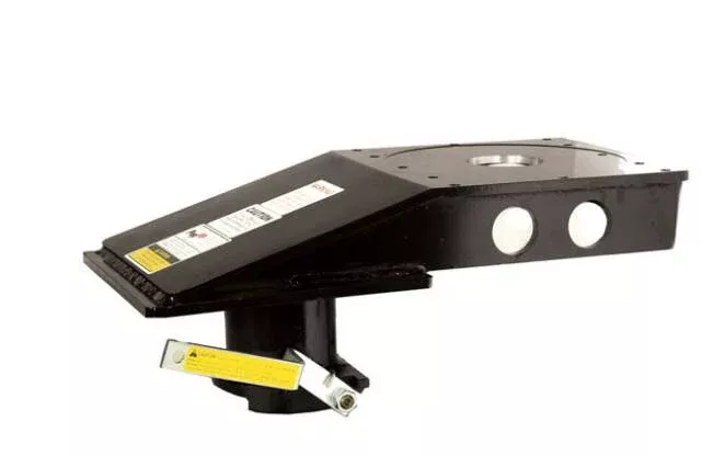 PopUp 9" Offset 5th Wheel Adapter for Flatbed, 7.5" Fixed Height• RV4