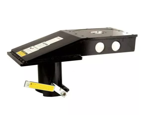 PopUp 9" OffsetKingpin to Gooseneck Adapter• RV4XL