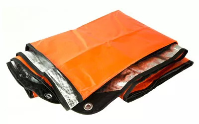 Ultimate Survival Technologies, Survival Blanket 2.0, Reflective, 60″ x 83″, Orange